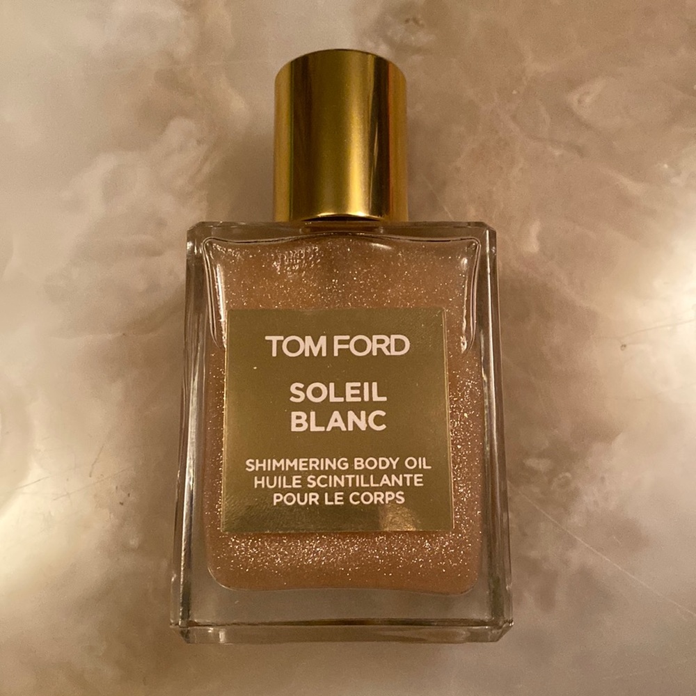Tom Ford shimmering body oil